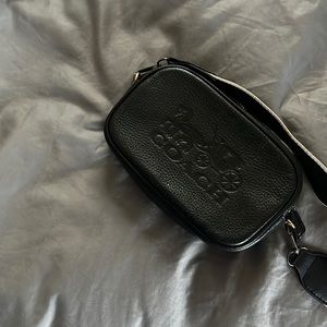 I don’t use this bag anymore I bought it a year and a half ago